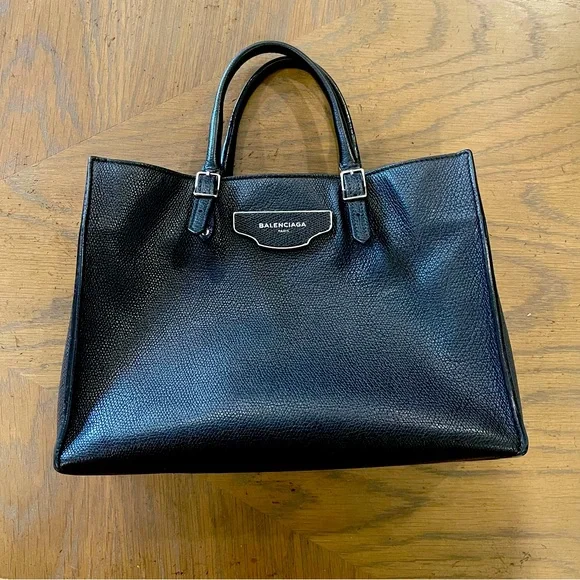 AUTHENTIC Balenciaga Papier Plate bag